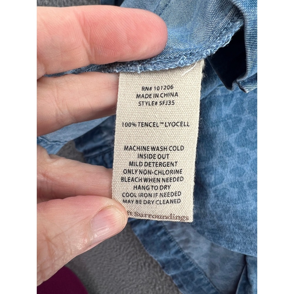 Soft Surroundings Shirt Womens 1X Blue Leopard Print Denim Shirt Roll Tab Sleeve - Picture 11 of 12